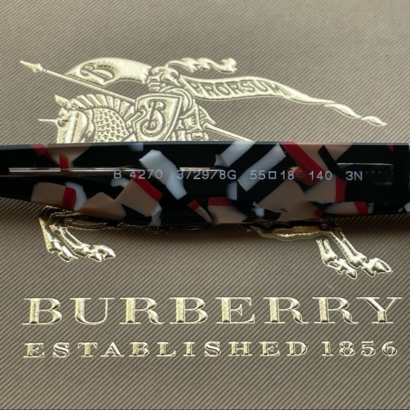 New Burberry Sunglasses - Picture 3 of 13